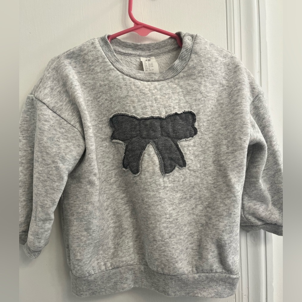 H&M Light Gray bow Sweatshirt 2T